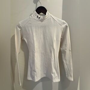 Under Armor, heat gear, mock turtleneck!